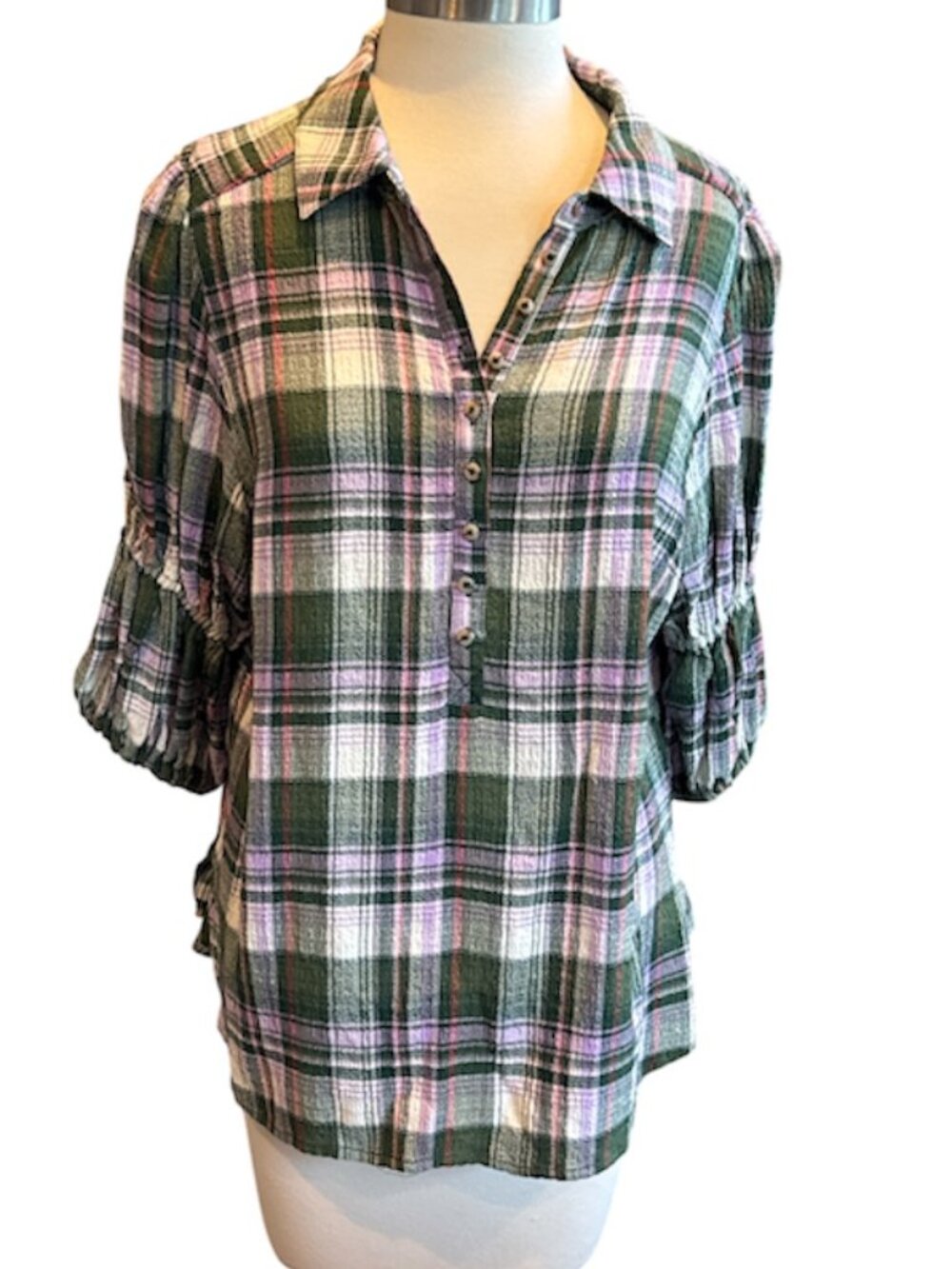New Pilcro Green Pink Plaid Quarter Sleeve Blouse